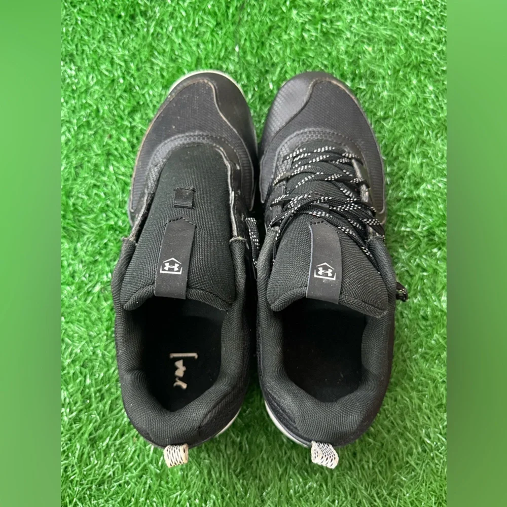 Under Armour Women's Glyde RM 3022076-001 Black Softball‎ Cleats Shoes Size 9.5